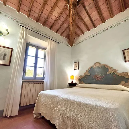 Historic With Pool In Siena Hills Prázdninový dům *